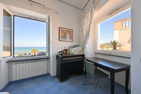 Natural landscape, View (from property/room), Sea view, hair dresser