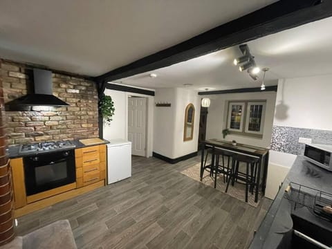 Lower Harbour watch Apartment in Wales