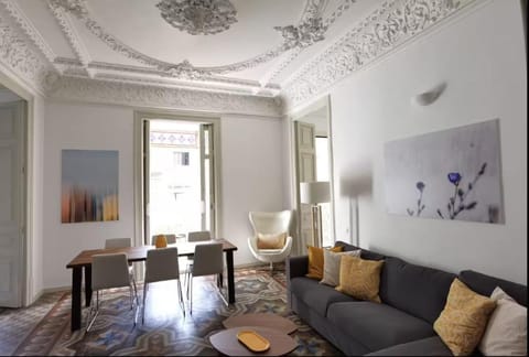 Casa Luxe Suites Barcelona Apartment in Barcelona