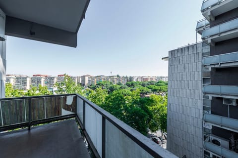 Balcony/Terrace, City view