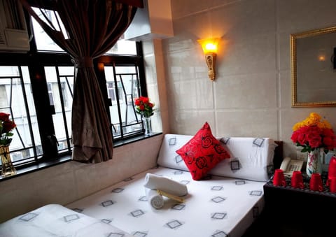 Day, Other, Photo of the whole room, Decorative detail, Bedroom, On site