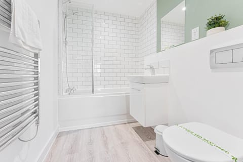 StayZeni, Hardwick House Derby Lovely 2 Bed Flat Apartment in Derby