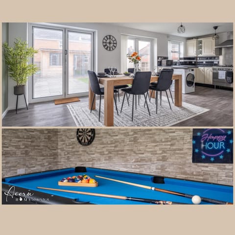 Billiard, Game Room, Kitchen or kitchenette, Dining area, Evening entertainment