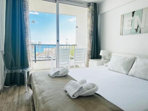 Bedroom, Sea view