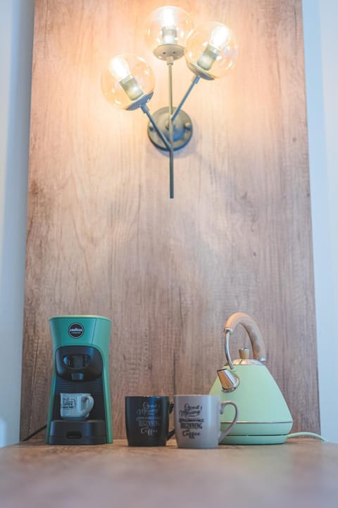 Coffee/tea facilities, Kitchen or kitchenette, Breakfast