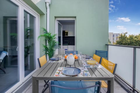 Balcony/Terrace, Dining area