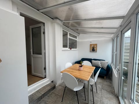 Convenient property in Bodmin, perfect place to explore all of Cornwall! House in England