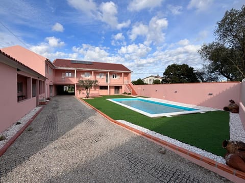 Property building, Garden, Garden view, Swimming pool