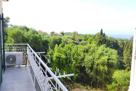 Natural landscape, Balcony/Terrace, Sea view