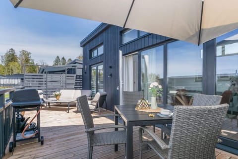 Merikruunun tähdistöhuvila Mimosa 37 Villa in Finland