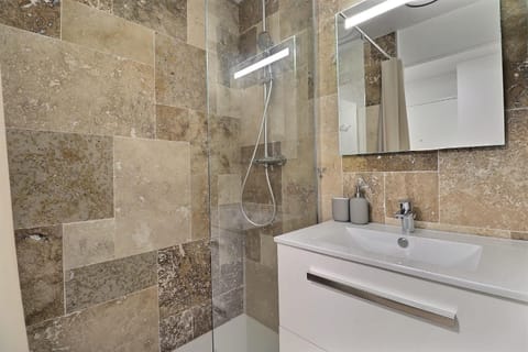 LET'S - Le Jules -Part dieu Wifi Apartment in Villeurbanne