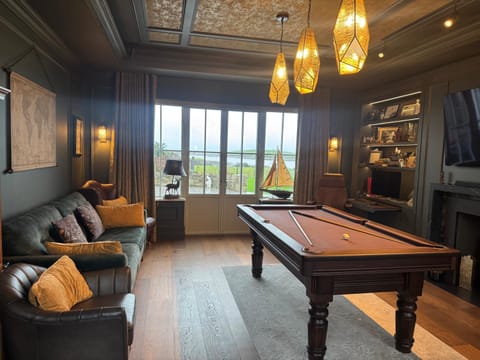 Fivestar Luxurious Home - Westport Quay Villa in County Mayo