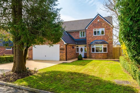 Property building, Garden view
