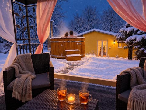 Property building, Hot Tub