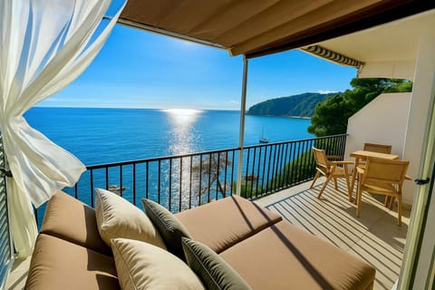 Patio, Natural landscape, View (from property/room), Balcony/Terrace, Sea view