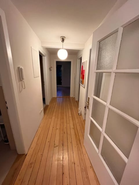 Facade/entrance, Photo of the whole room