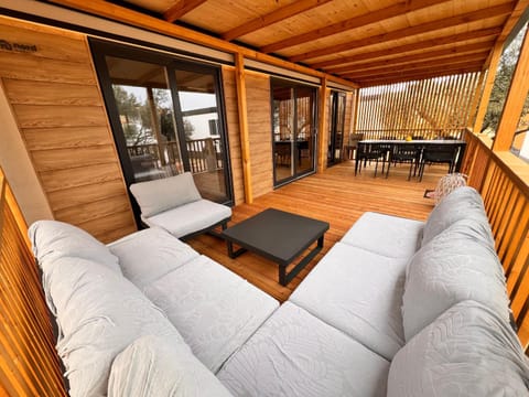 Patio, Day, Seating area