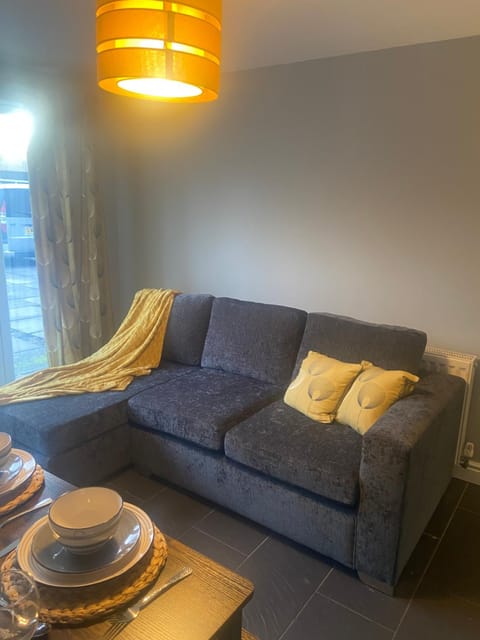 THE ENCHANTED COTTAGE House in South Derbyshire District