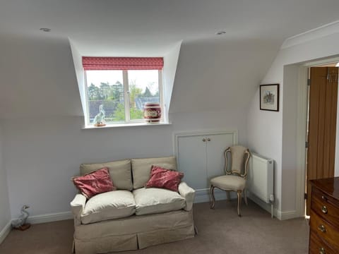 Trinity House Apartment in West Oxfordshire District