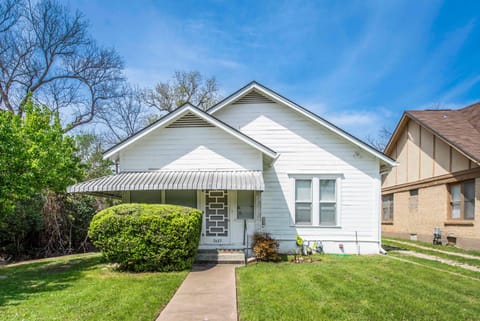 New Gathering Place on Columbus House in Waco