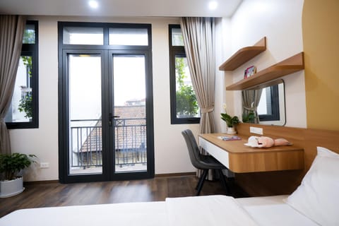 Bed, Balcony/Terrace, hair dresser