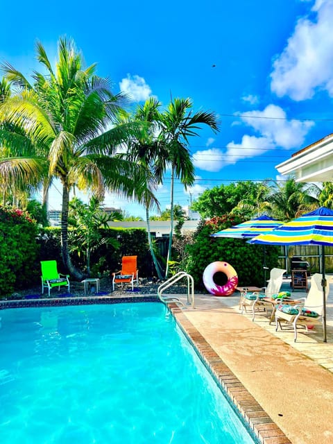 Pool view, Swimming pool