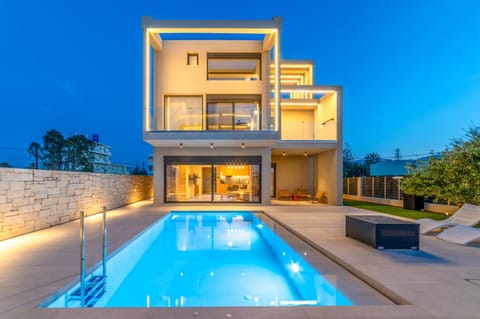 Property building, Patio, Swimming pool