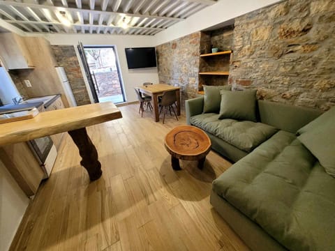 Kitchen or kitchenette, Living room, Seating area