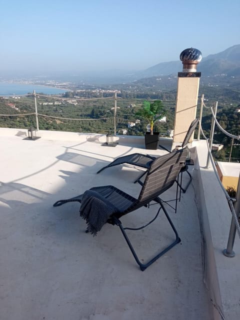 Patio, Natural landscape, View (from property/room), Mountain view, sunbed