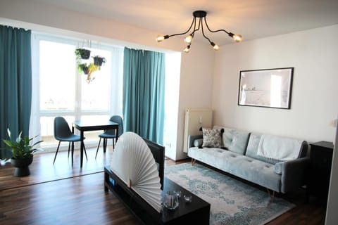 TV and multimedia, Living room, Dining area