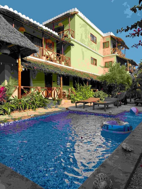 Property building, Day, Garden, Garden view, Pool view, Swimming pool