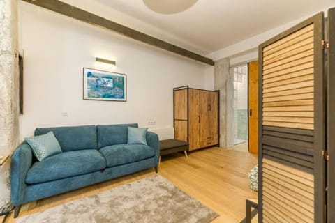 Loft Urban Garden: 4 people - wifi fiber - terrace Apartment in Grenoble