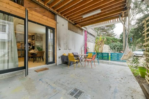 Garden, Balcony/Terrace