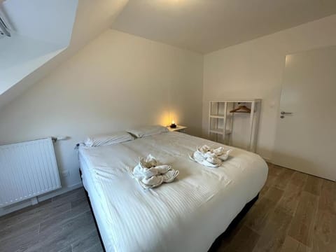 Freesia, Maison neuve avec jardin et garage House in Caen