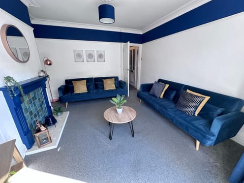 Park View - Spacious, Central Home House in Grantham