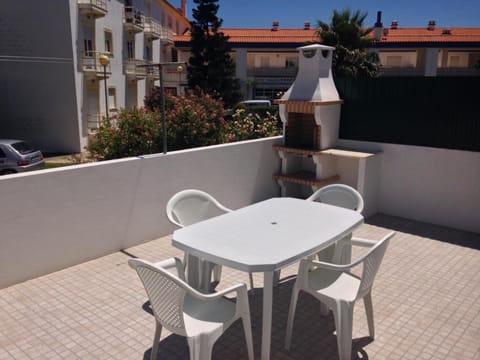 Patio, BBQ facilities, View (from property/room), Balcony/Terrace, Dining area