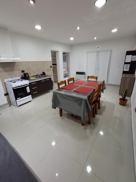 Kitchen or kitchenette, Dining area, microwave, oven