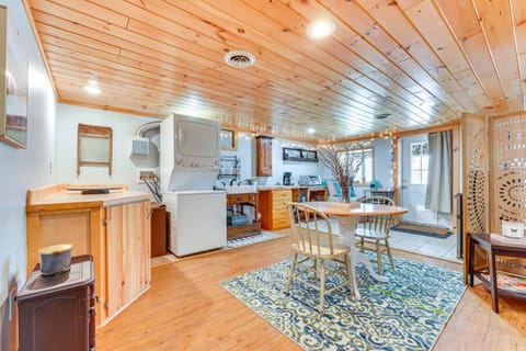 Dog-Friendly Mtn Retreat in Whitehall with View! Apartment in Capital District, NY, USA