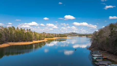 All Your'n House in Blue Ridge Lake