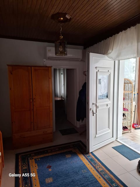 Garden House - 82 m2- Rustic Apartment House in Decentralized Administration of Macedonia and Thrace