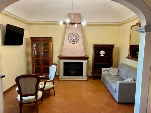 TV and multimedia, Living room, flat iron