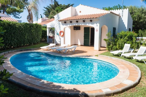 Patio, Garden, Garden, Garden view, Pool view, Swimming pool, sunbed