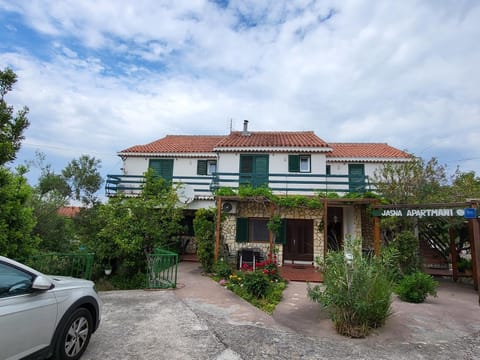 Jasna Apartments Central Apartment in Murter