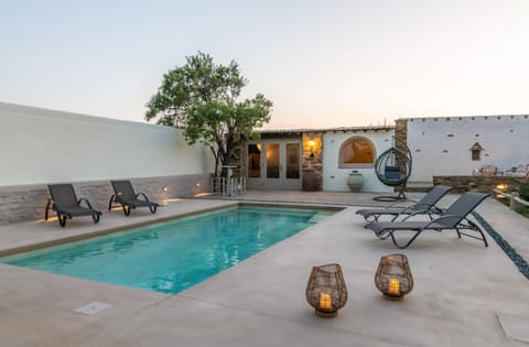 Pool view, Swimming pool