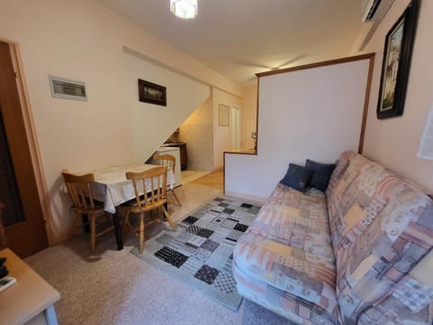 Jasna Apartments Studio Apartment in Murter