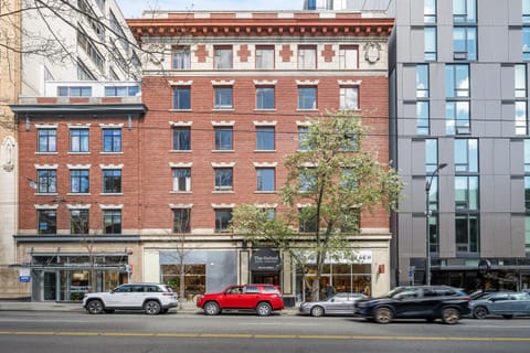 Property building, Day, Neighbourhood, Street view, Location