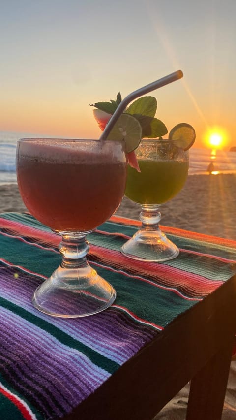 Restaurant/places to eat, Natural landscape, Food and drinks, Sea view, Drinks, Sunset