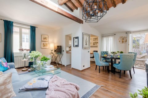 ClockTower Penthouse, 4th floor apartment with Terrace Lucca Apartment in Capannori