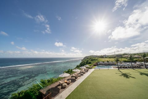 View (from property/room), Pool view, Sea view, Swimming pool, Swimming pool