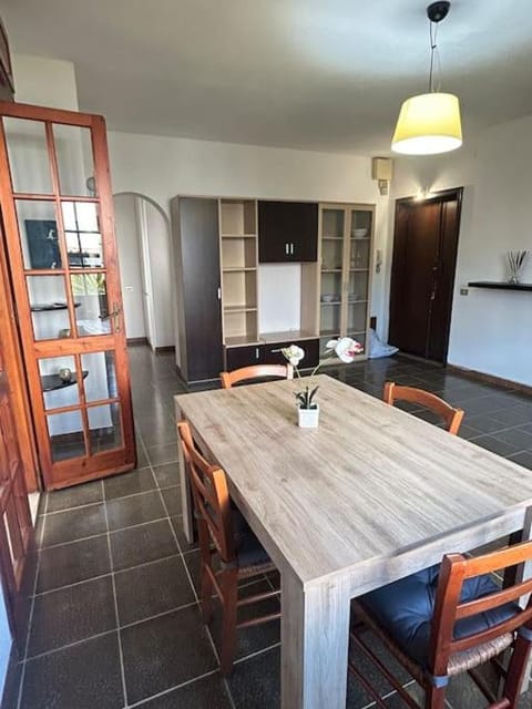 Lounge or bar, Dining area